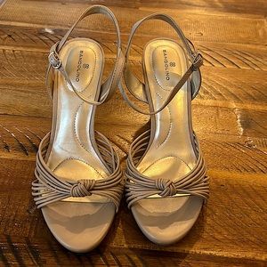 Bandolino Strappy Sandals - Tan - Size 8
